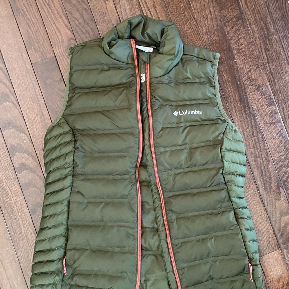 Women’s Columbia vest